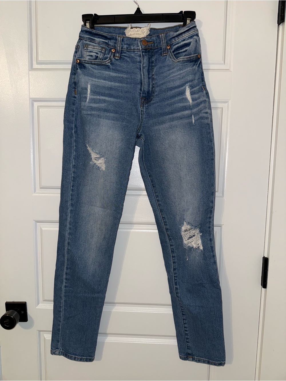 Altar'd State Distressed Skinny Jeans in Blue Wash
